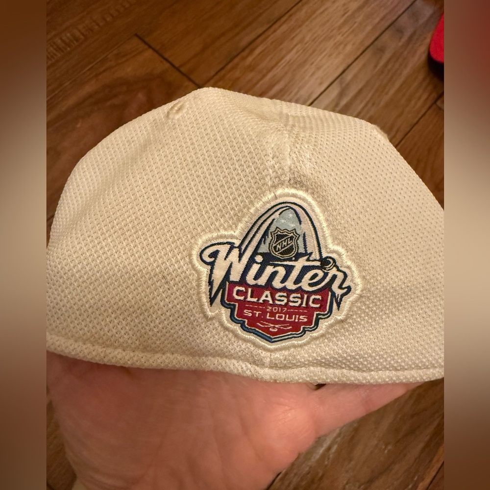 Chicago Blackhawks Reebok Center Ice Collection Winter Classic 2017 Small Medium - Picture 3 of 5